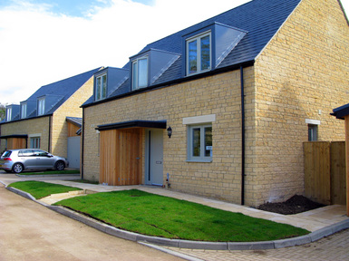 Contemporary energy efficient housing in the Cotswolds